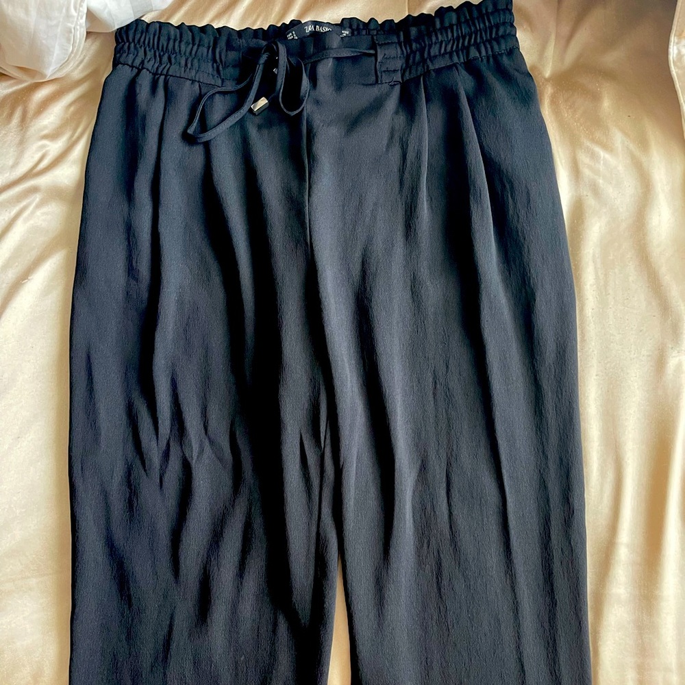 Black zara pant perfect condition size small